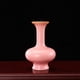 thumbnail image 4 of Jarrón Cerámico Macaron con Cuello Estilizado, Acento Decorativo, 6.6 x 4 x 10.5 cm, Rosa o Púrpura, Ornamento Moderno para Mesa o Recibidor, Pieza Única, 4 of 7