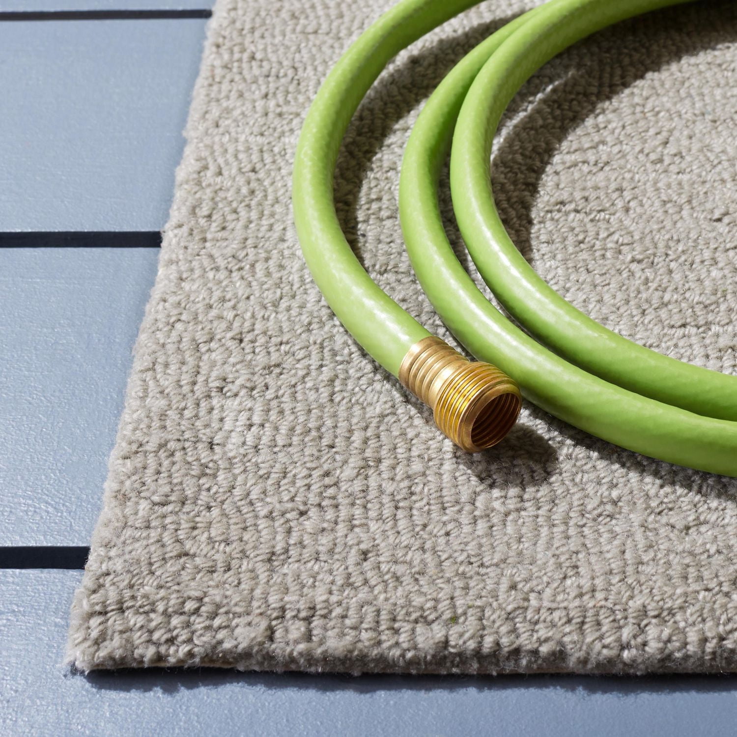 SAFAVIEH Outdoor Microloop Garrett Tapis Intérieur/Extérieur Uni