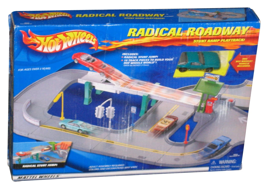 Hot Wheels Radical Roadway Stunt Ramp Playtrack (2000) Mattel Toy Car