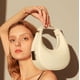 thumbnail image 5 of Bolso de mano vintage elegante de cuero vegano para mujer en negro, 5 of 5