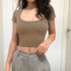 thumbnail image 3 of Camiseta ajustada de verano para mujer, camiseta Sexy de manga corta con cuello en U, camiseta gris para mujer, Tops cortos coreanos sólidos básicos negros/blancos, 3 of 5