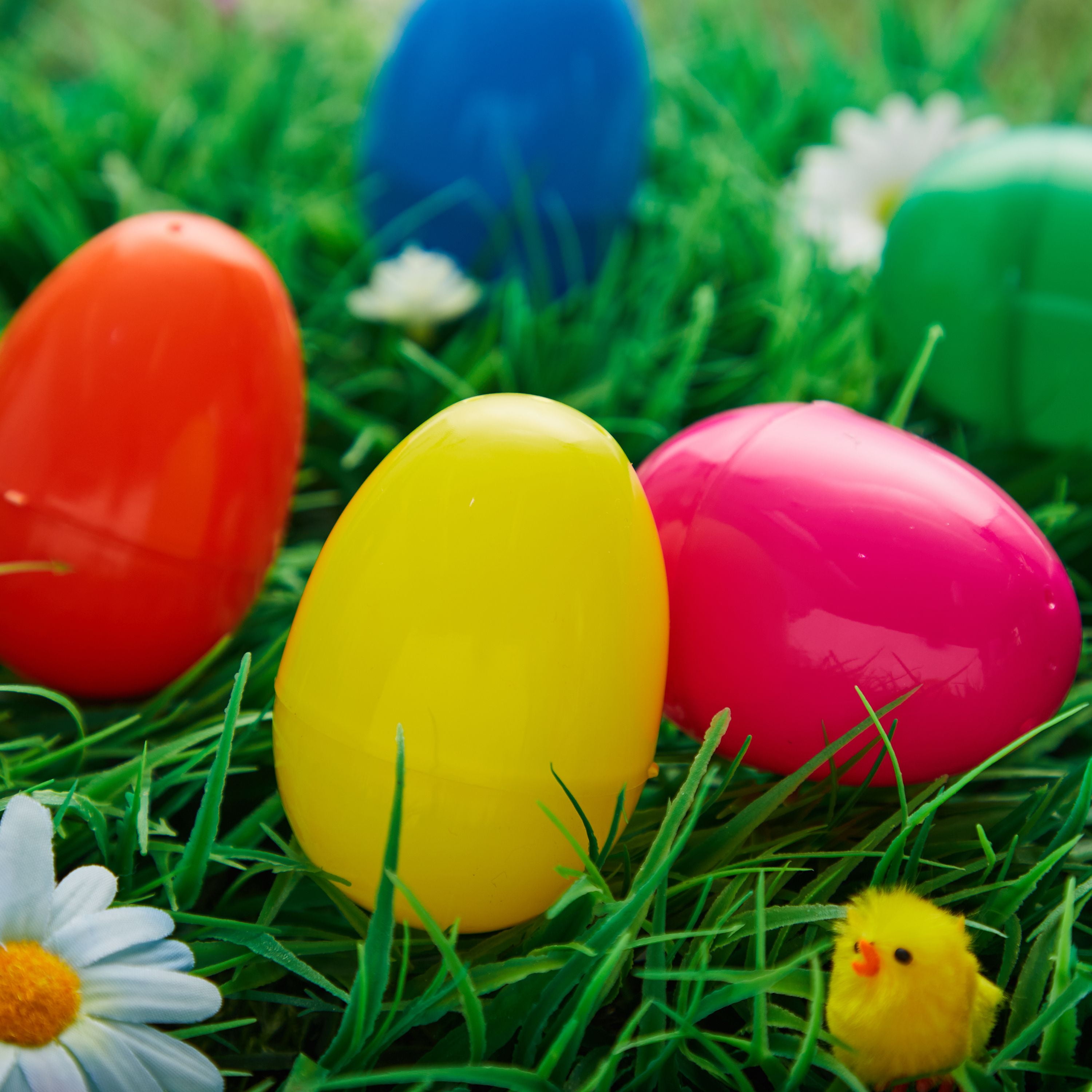 Joyfy 150 Pcs 3.15" Easter Eggs, Fillable Plastic Eggs for Easter, Empty Colorful Bright Eggshells,for Easter Hunt, Filling Treats, Party Favor, Basket Stuffers, Classroom Prize Supplies