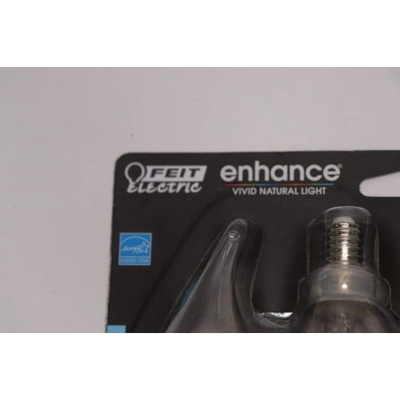 Feit Electric 3910874 Enhance 3.3W Flame Tip Filament LED Bulb, 300 Lumens - Daylight