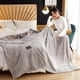 thumbnail image 4 of Fiudx Liquidación de ahorros de verano Manta multifuncional para siesta, manta de franela, manta para siesta, transpirable, suave, cómoda, lavable a máquina, para todas las estaciones, 4 of 6