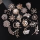 thumbnail image 3 of Broche de flores con diamantes de imitación y cisne de perla de moda japonesa y coreana, accesorio femenino, 3 of 6