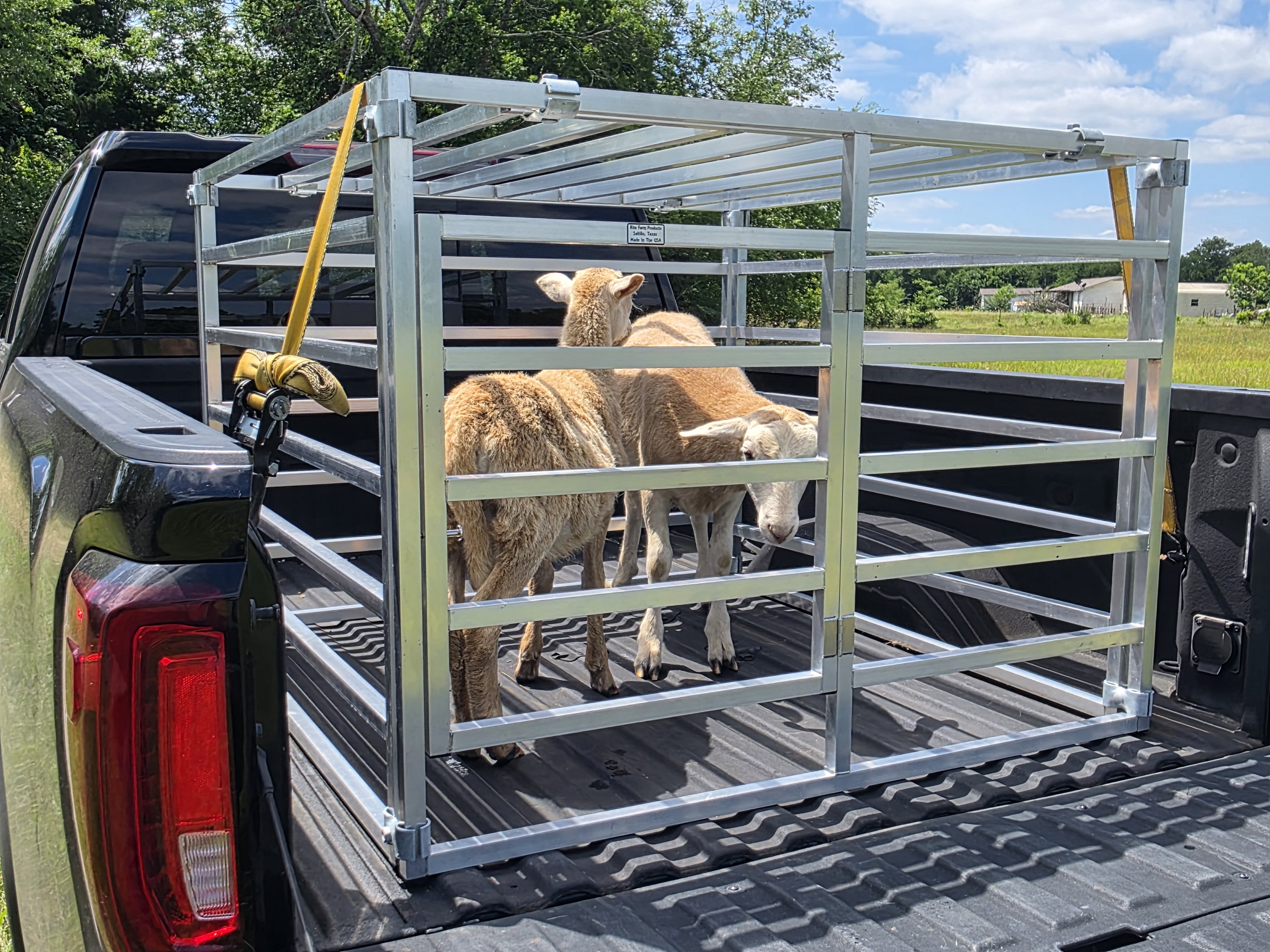 Aluminum Transport Cage for Sheep, Goat, Pig, Dog, Small Livestock Truck Crate Animal Transporter