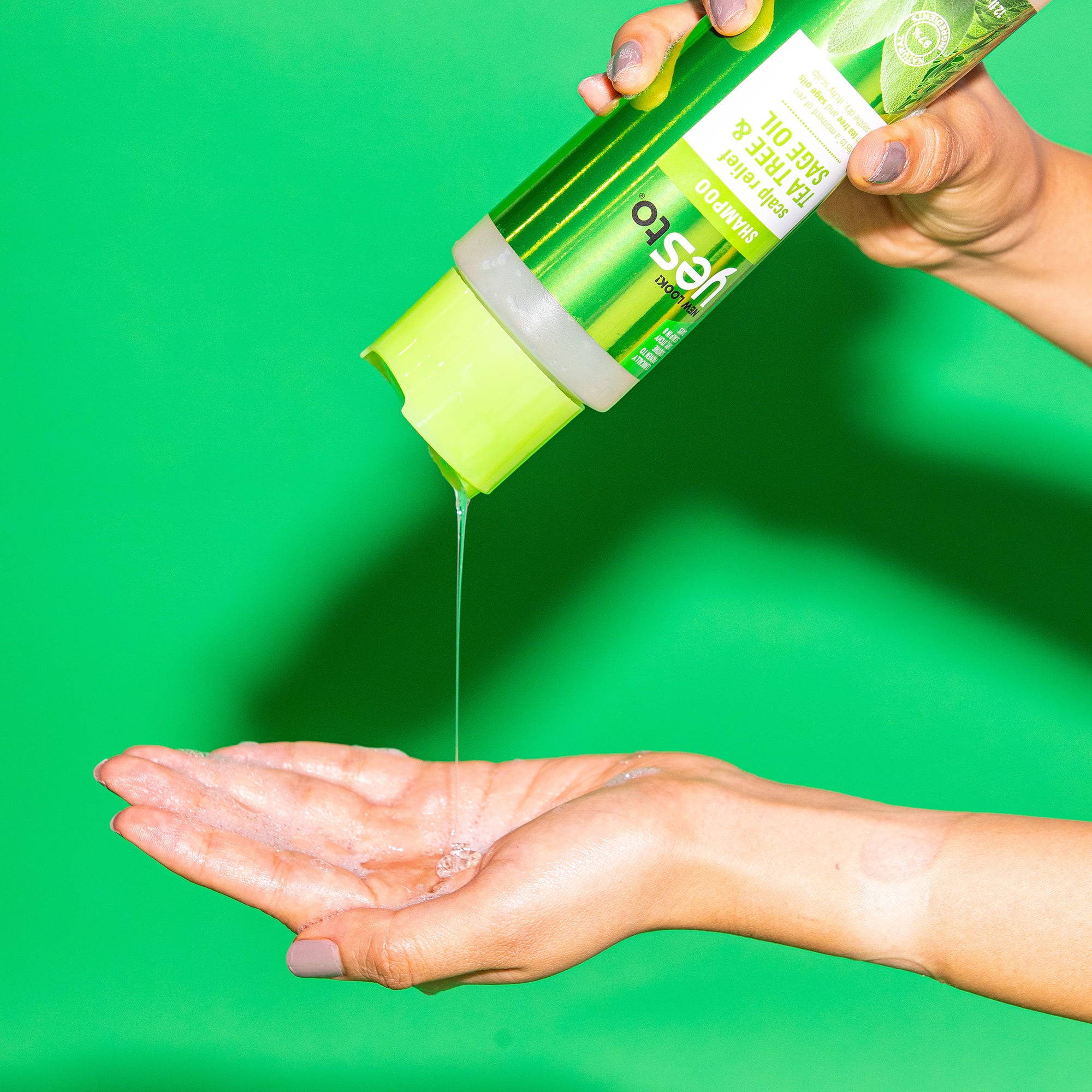 Gentle & Soothing Pre-Shampoo Scalp Scrub - Yes to Tea Tree