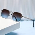 thumbnail image 3 of Nuevas gafas de sol cuadradas ovaladas de Metal, gafas de sol Retro a la moda para hombres y mujeres, gafas personalizadas resistentes a los rayos UV, diseño de lujo Uv400 ﻿, 3 of 5
