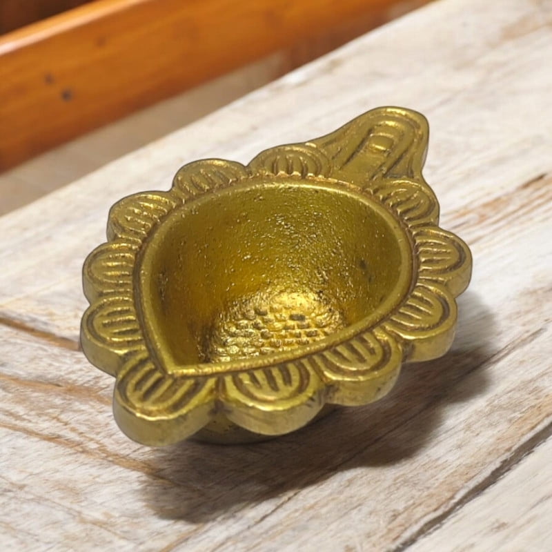 Handcrafted Brass Wave Design Floral Edge Brass Oil Lamp Diya For Temple Pooja Arti Deepak 1 Piece-1 Inch