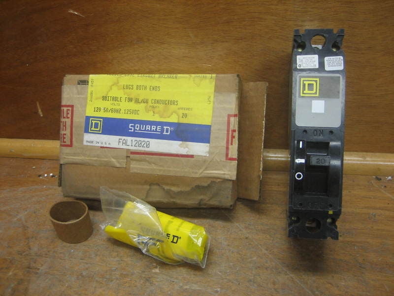 NIB SQUARE D FAL12020 FAL12020 20 AMP 1 POLE 120 V CIRCUIT BREAKER GRAY LABEL