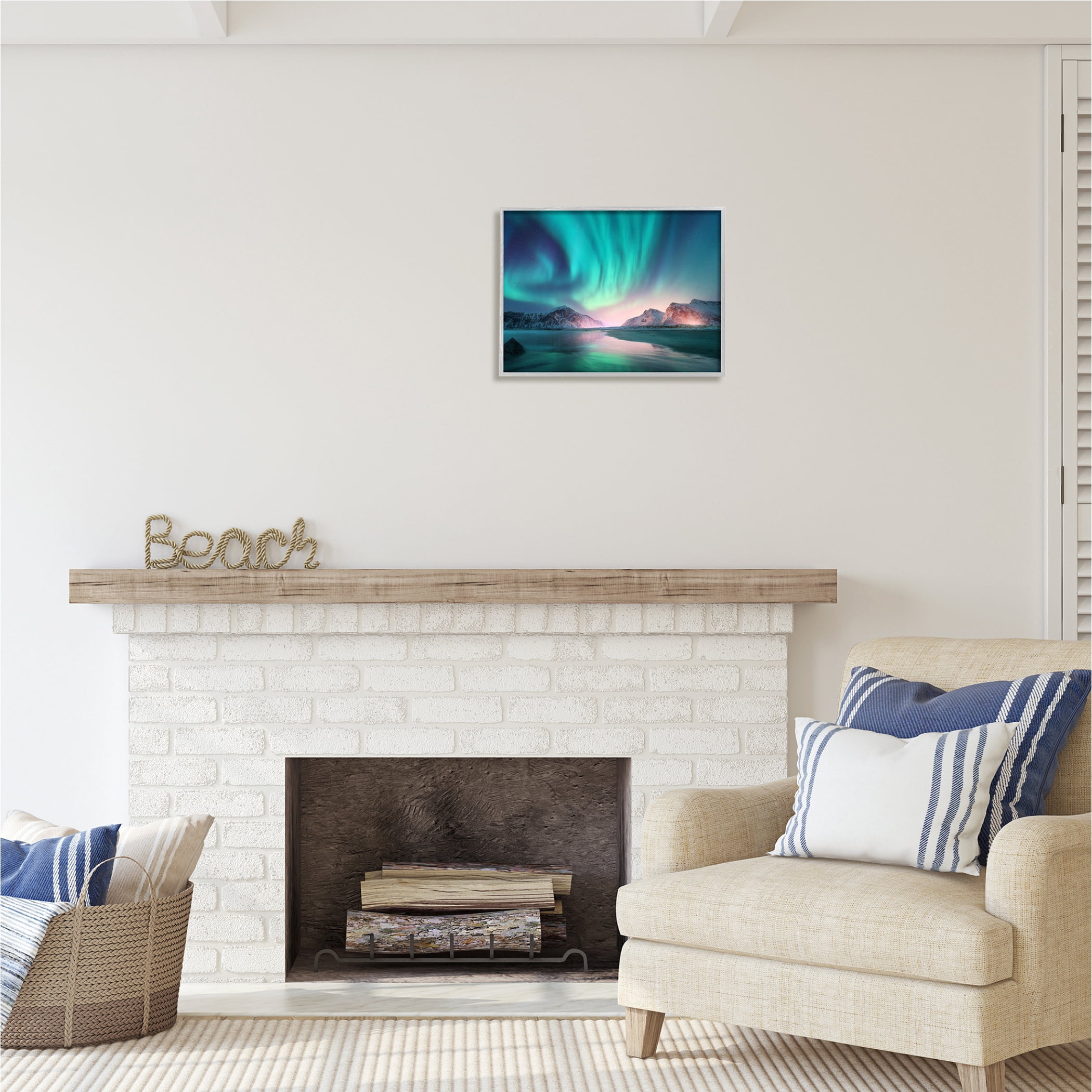Stupell Industries Northern Lights Photography Nature Photography Gray Framed Art Print Wall Art, 20 x 16