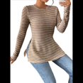 thumbnail image 3 of Camiseta de Larga A Rayas para Mujer, Cuello Redondo, Dobladillo con Abertura, Corte Entallado Color Café XL, 3 of 8
