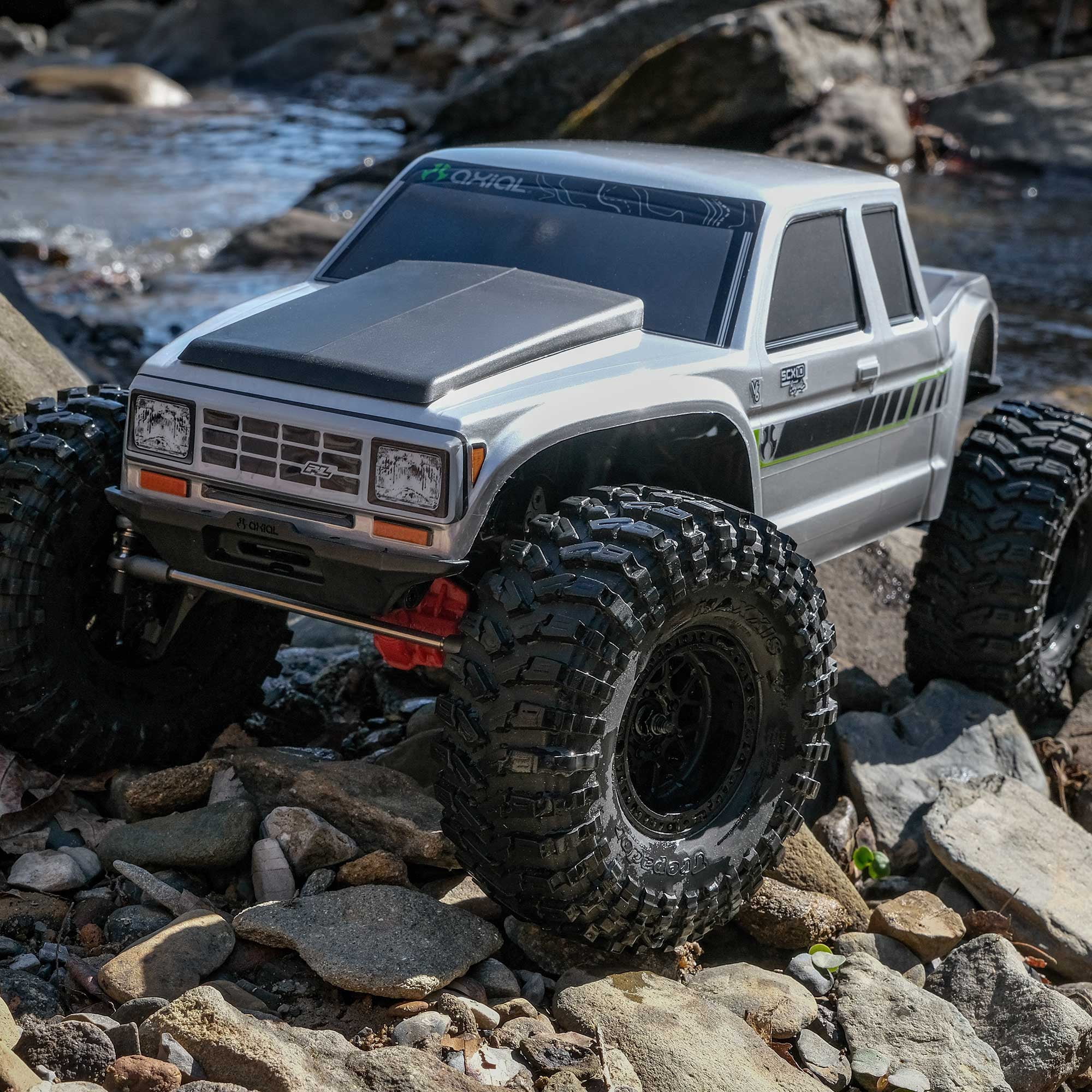 Axial 1/10 SCX10 III Coyote 4X4 RTR Brushed Rock Crawler Silver AXI-2036T1