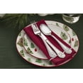 thumbnail image 5 of Oneida Merry & Bright Porcelain Dinner Plates, Set of 4, 5 of 6