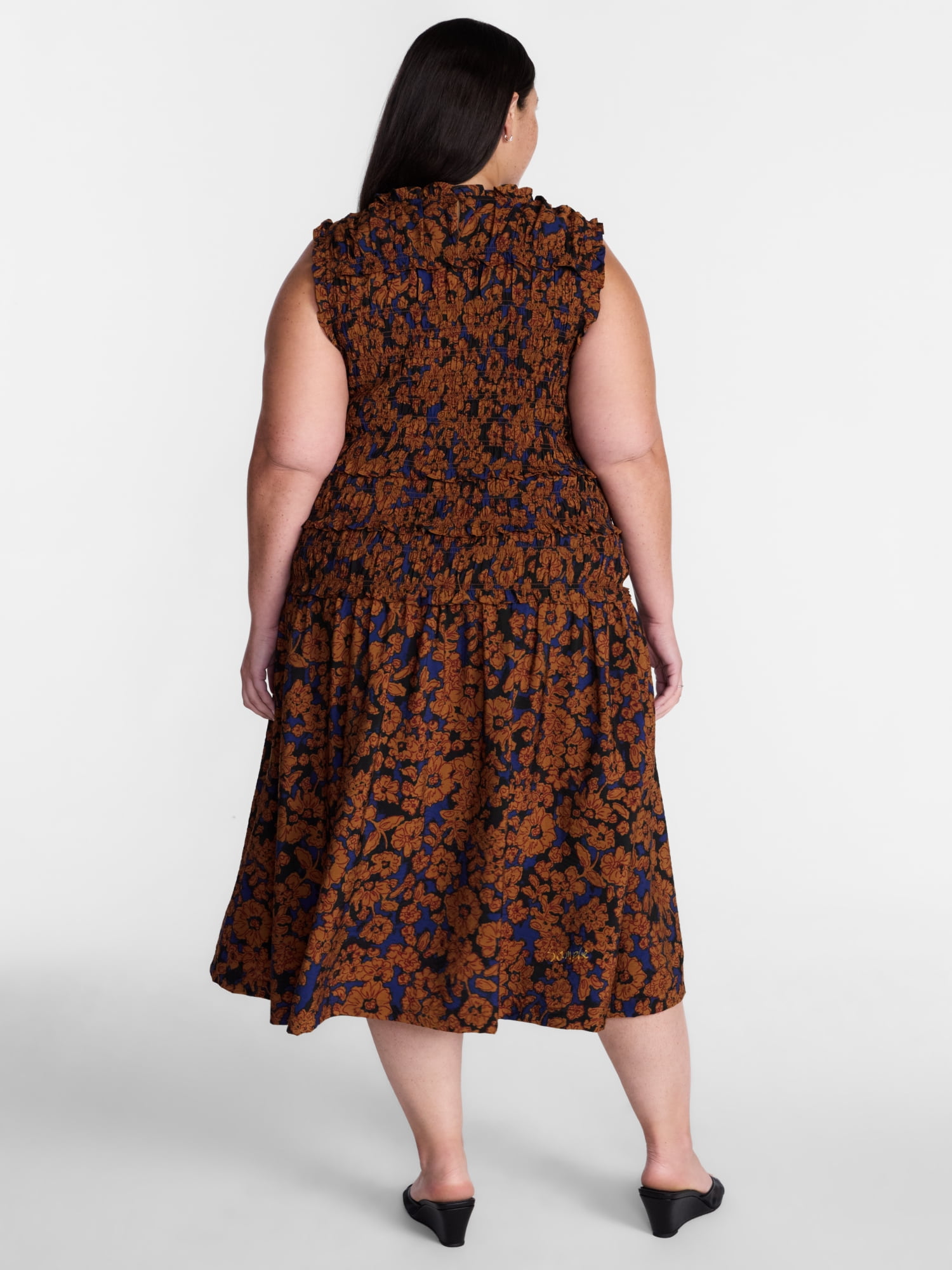 Terra & Sky Women's Plus Smocked Sleeveless Midi Dress, Sizes 0X-4X