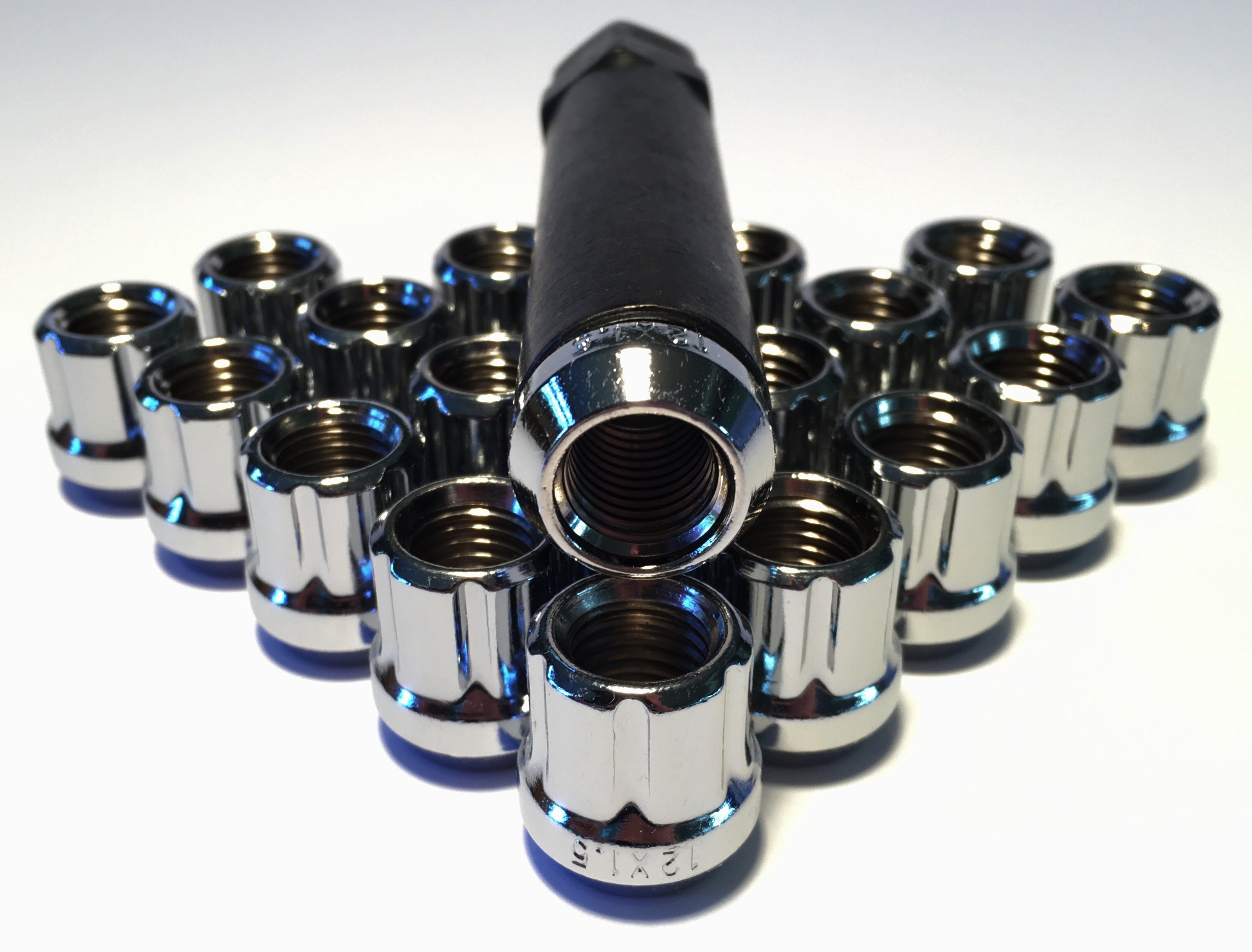 Chrome Finish.M12 X 1.5 Set of 24 with 1 Key and 1 Storage Bag Acorn for Conical Seat WHEEL CONNECT Spline Lug Nuts,12x1.5 Steel for Aftermarket Custom Tuner Wheel