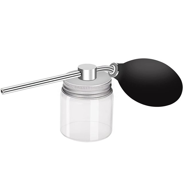 Refillable Powder Spray Bottle: Perfect for Applying Hair Fibers & Powder with Rubber Extrusion Body!
