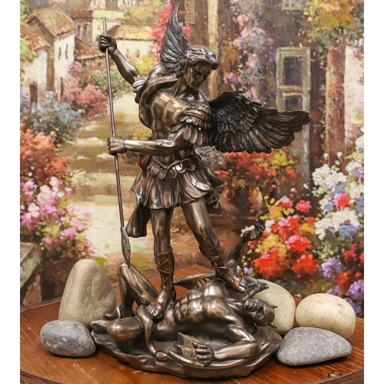 VERONESE Statuette de l'archange Saint Michel Vaincu Lucifer Sculpture Finition bronze 20 cm VERONESE Statuette de l'archange Saint Michel Vaincu Lucifer Sculpture Finition bronze 20 cm