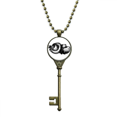 thumbnail image 1 of Collar Colgante Unbranded con Bandeja embellecida de metal estilo retro, 1 of 3