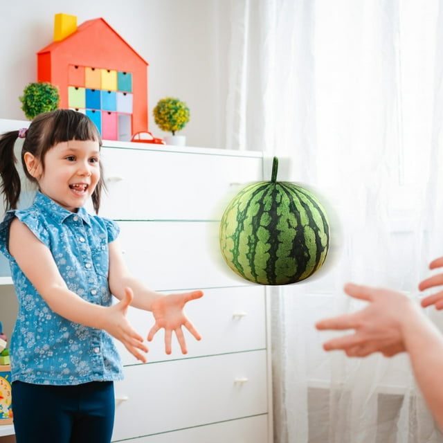 Muñeca de sandía realista de almohada grande: modelo de fruta decorativa ideal para presentaciones y regalos infantiles.