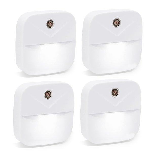 LED Night Lights Plug Into Wall Smart Dusk to Dawn Sensor Activated, Automated On & Off, Used