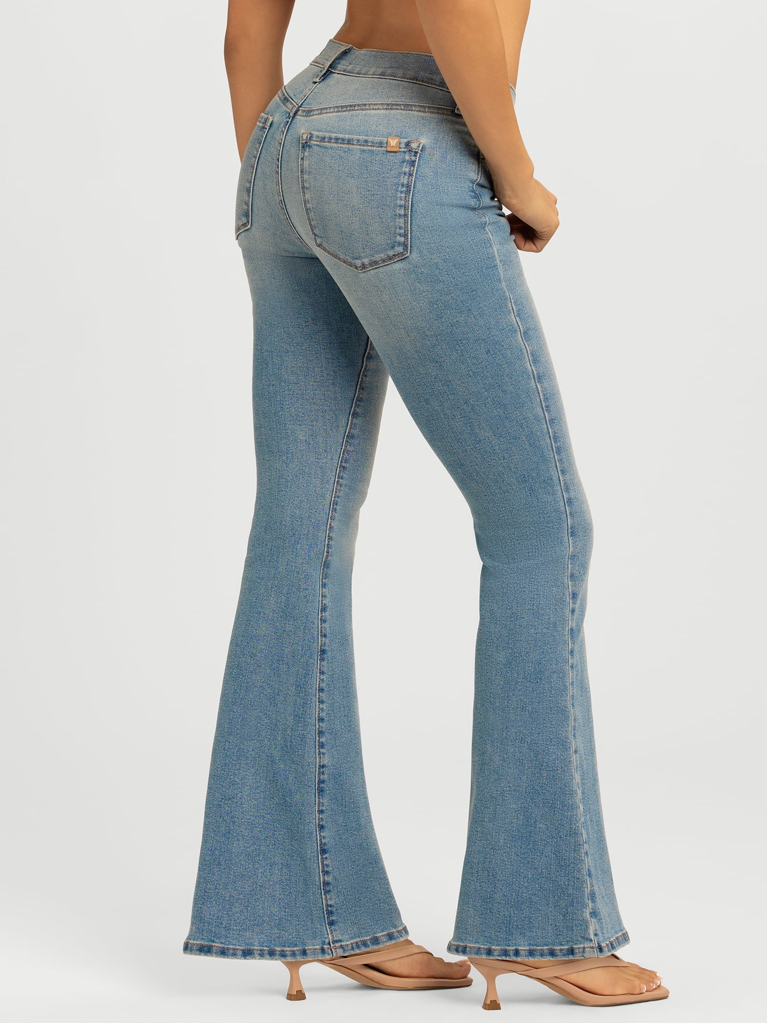 Jessica Simpson Women's and Women's Plus Daisy Fitted Flare Jeans, 30.5", 32.5", and 34.5" Inseams, Sizes 2-26W