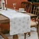 thumbnail image 1 of Camino de mesa navideño de piel sintética con lentejuelas y copos de nieve | 33 x 180 cm, decoración navideña blanca para mesa de comedor y restaurante | Diseño festivo de copos de nieve, 1 of 5