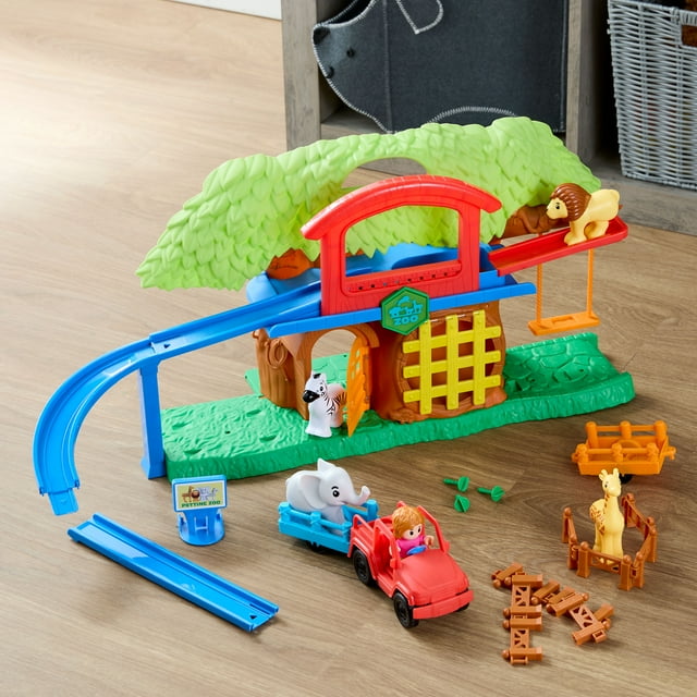 Kid Connection Animal Zoo Play Set, Lights & Sounds, 22 Pieces