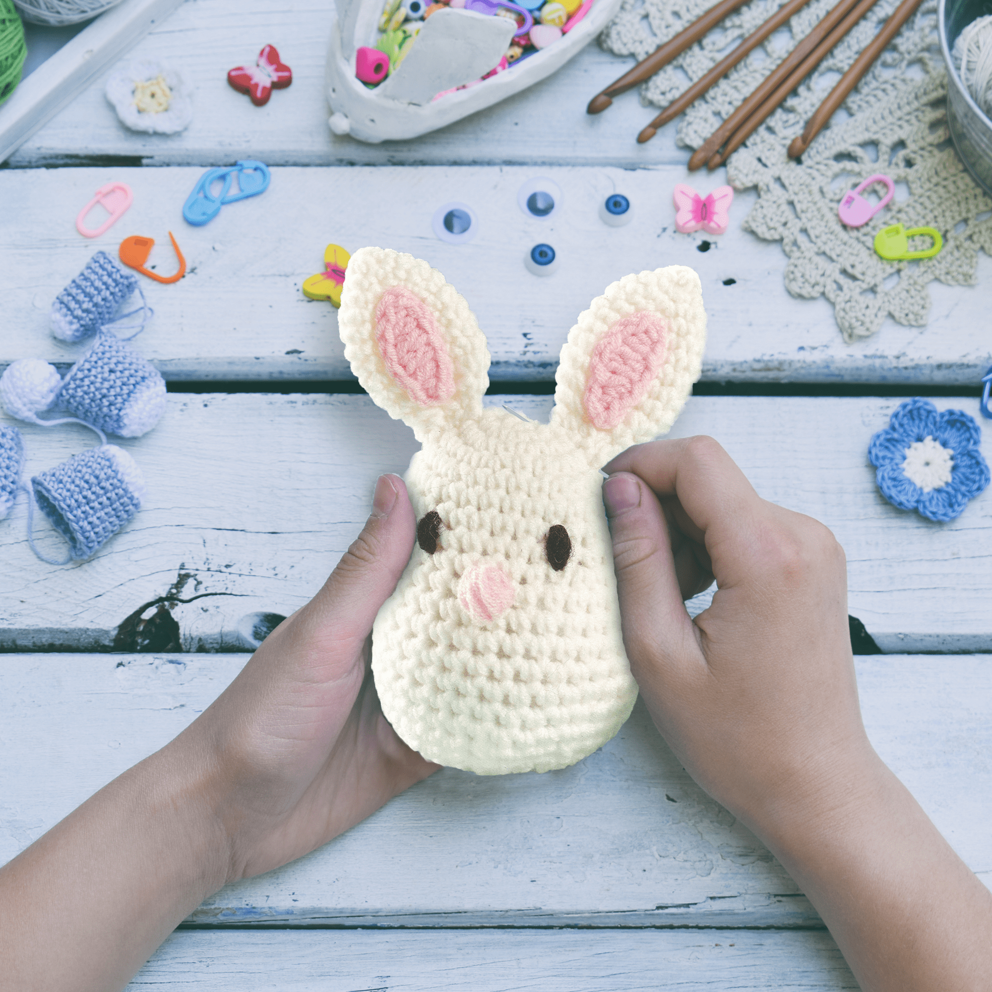 Leisure Arts Crochet Kit Amigurumi Bunny
