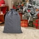 thumbnail image 5 of Bolsa de regalo de Navidad con cordón grande de tela de cuadros | 27,56 x 19,69 in | Saco reutilizable de tela para regalos navideños, caramelos y artículos para fiestas | Colores festivos Negro, 5 of 6