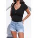 thumbnail image 3 of ABPHQTO Camiseta de mujer de manga corta con cuello de pico y botones negros, 3 of 5