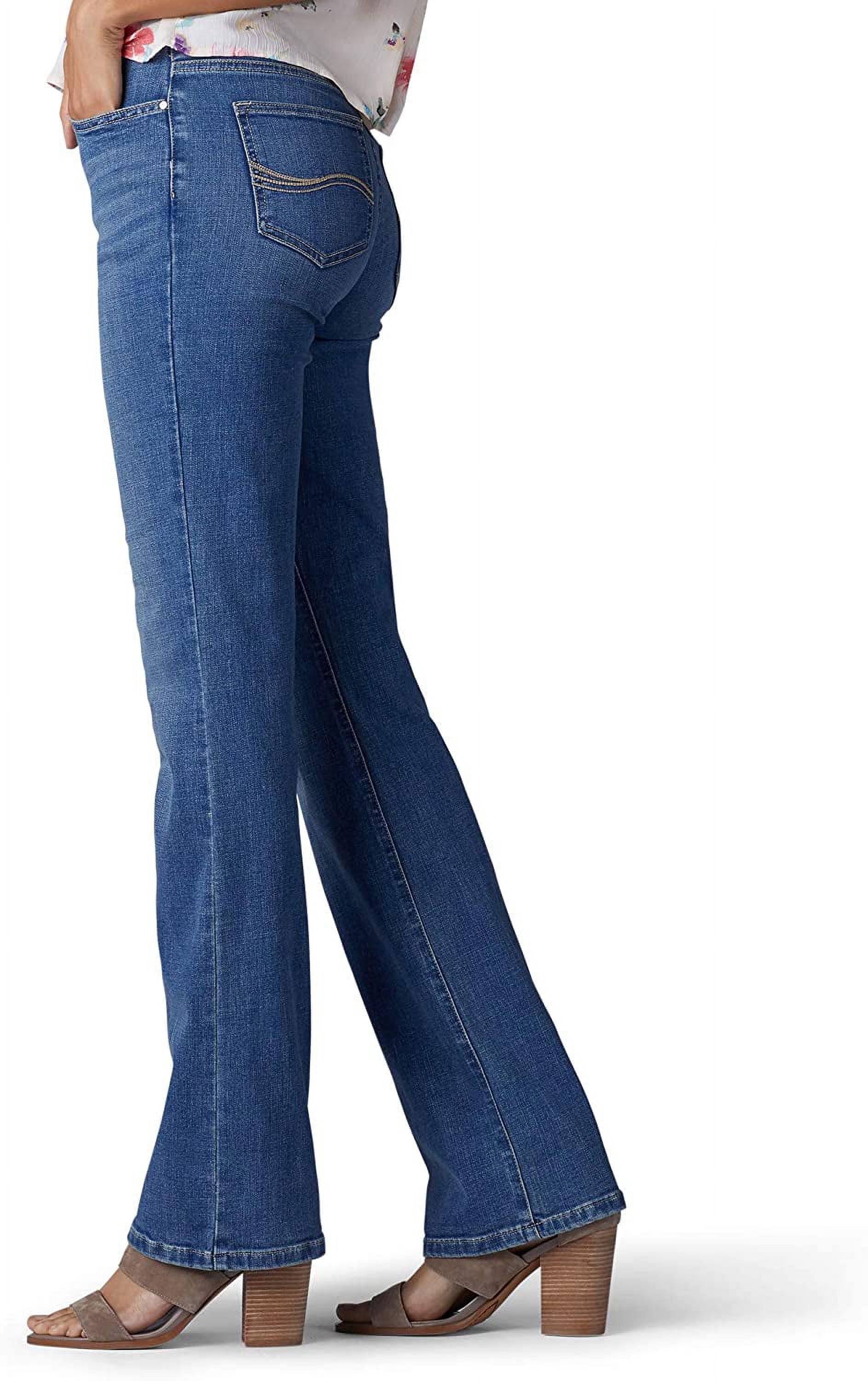 Lee® Women's Flex Motion Regular Fit Bootcut Jean