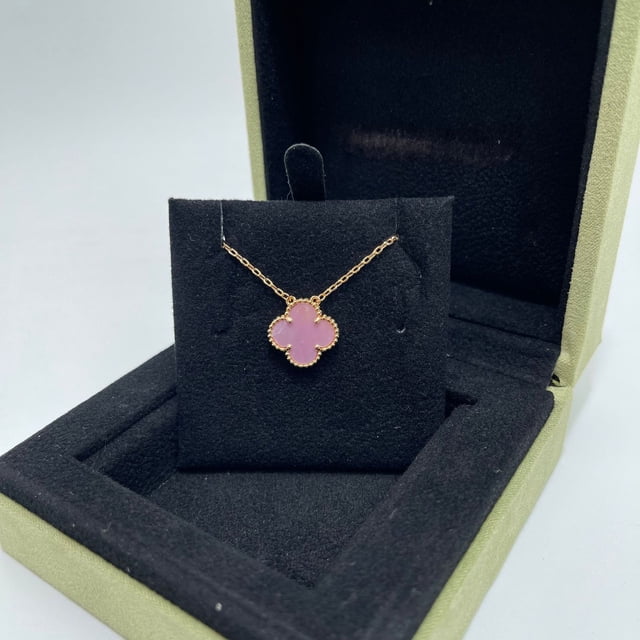 Collar de mujer de doble cara con una sola flor y trébol de cuatro hojas chapado en oro rosa con colgante de fritilaria mediana y cadena de clavícula
