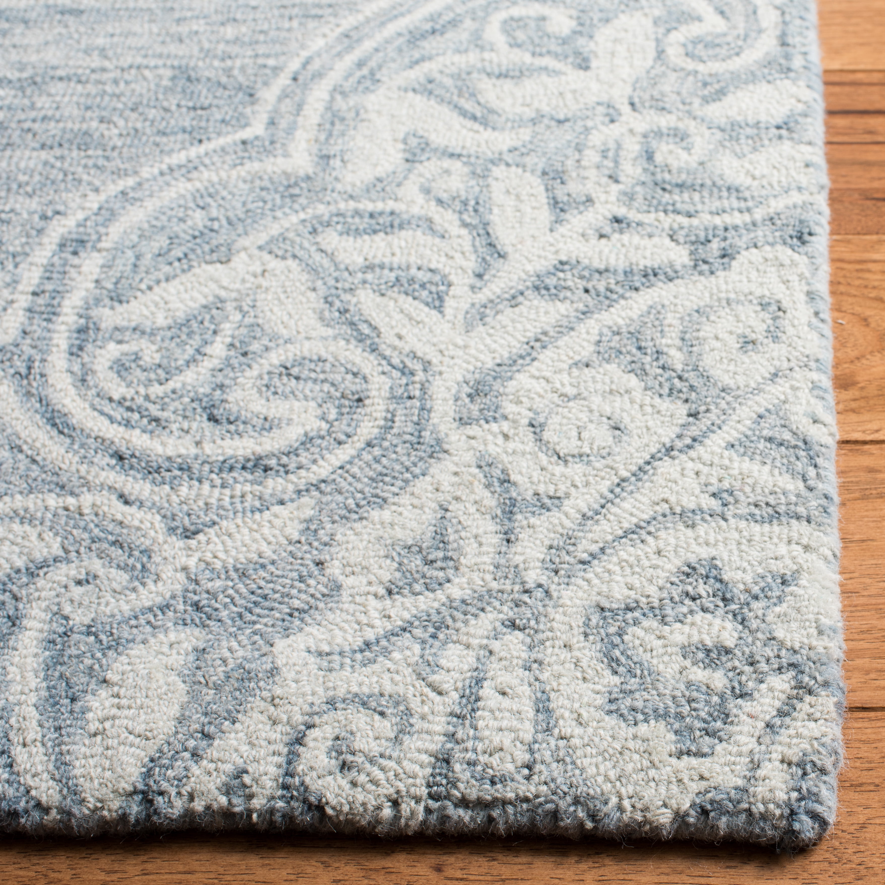 SAFAVIEH Micro-Loop Mira Geometric Wool Area Rug, Blue/Ivory, 4' x 6'