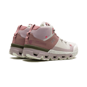 On WOMENS Cloudtrax WMNS Rose Ivory 53.99054 from Stadium Goods