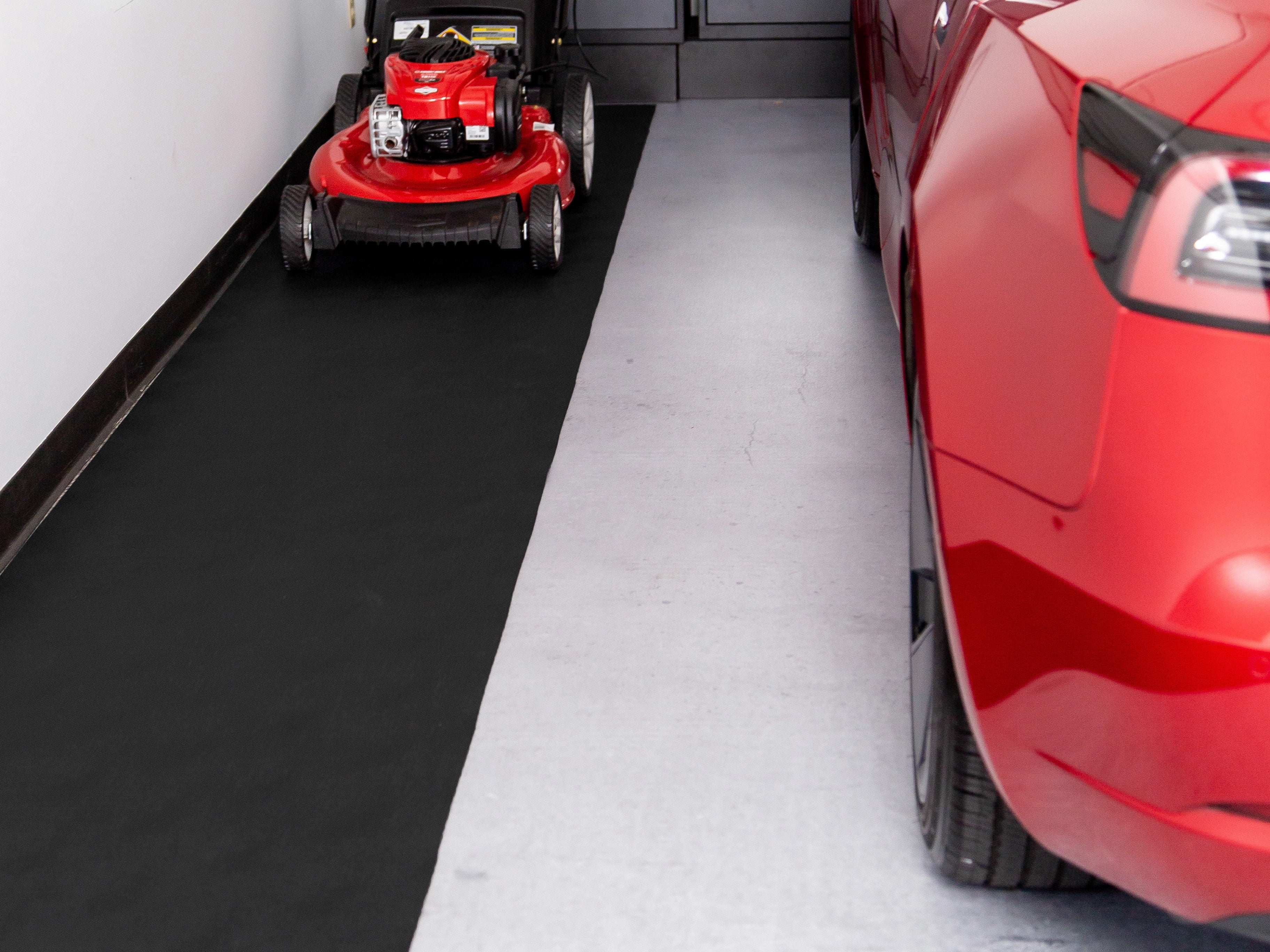 G-Floor 30 in. x 17 ft. Levant Vinyl Garage Runner - Midnight Black
