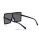 thumbnail image 3 of Gafas de sol oso de fresa para niños marcos cuadrados 6 a 10 años negro brillante, 3 of 3