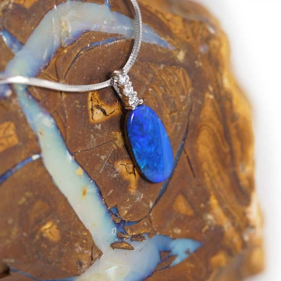PURPLE ENCHANTMENT STERLING SILVER AUSTRALIAN  BOULDER OPAL NECKLACE