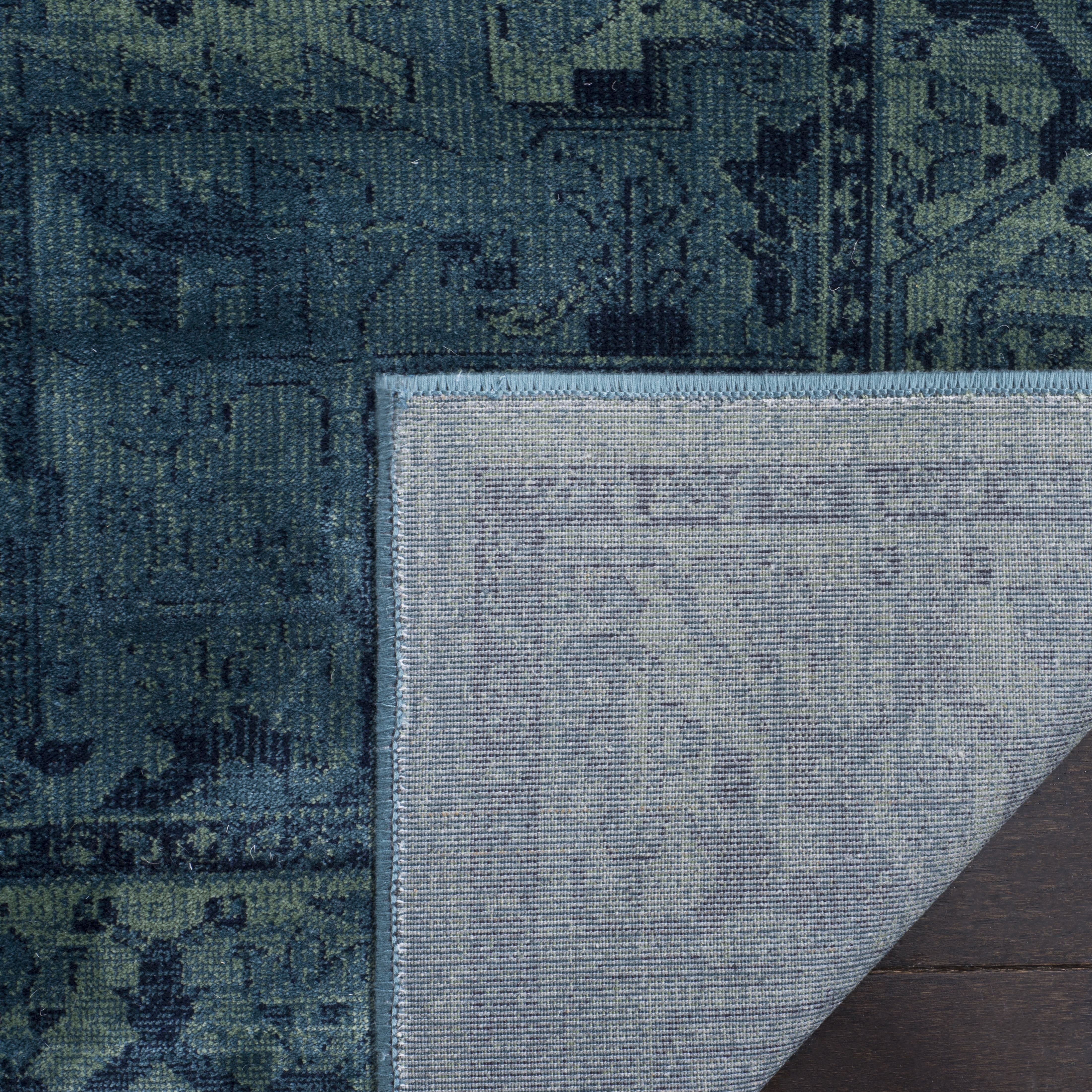SAFAVIEH Vintage Adrian Traditional Area Rug, Turquoise, 6'7" x 9'2"