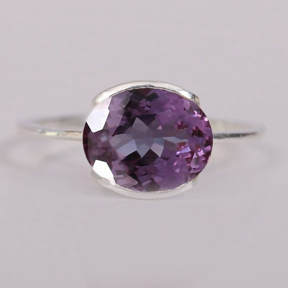 Solitaire Ova Alexandrite Ring, 925 Sterling Silver Chunky Ring, Half Bezel Set Stackable Ring, Fine Jewelry, Minimalist Ring.