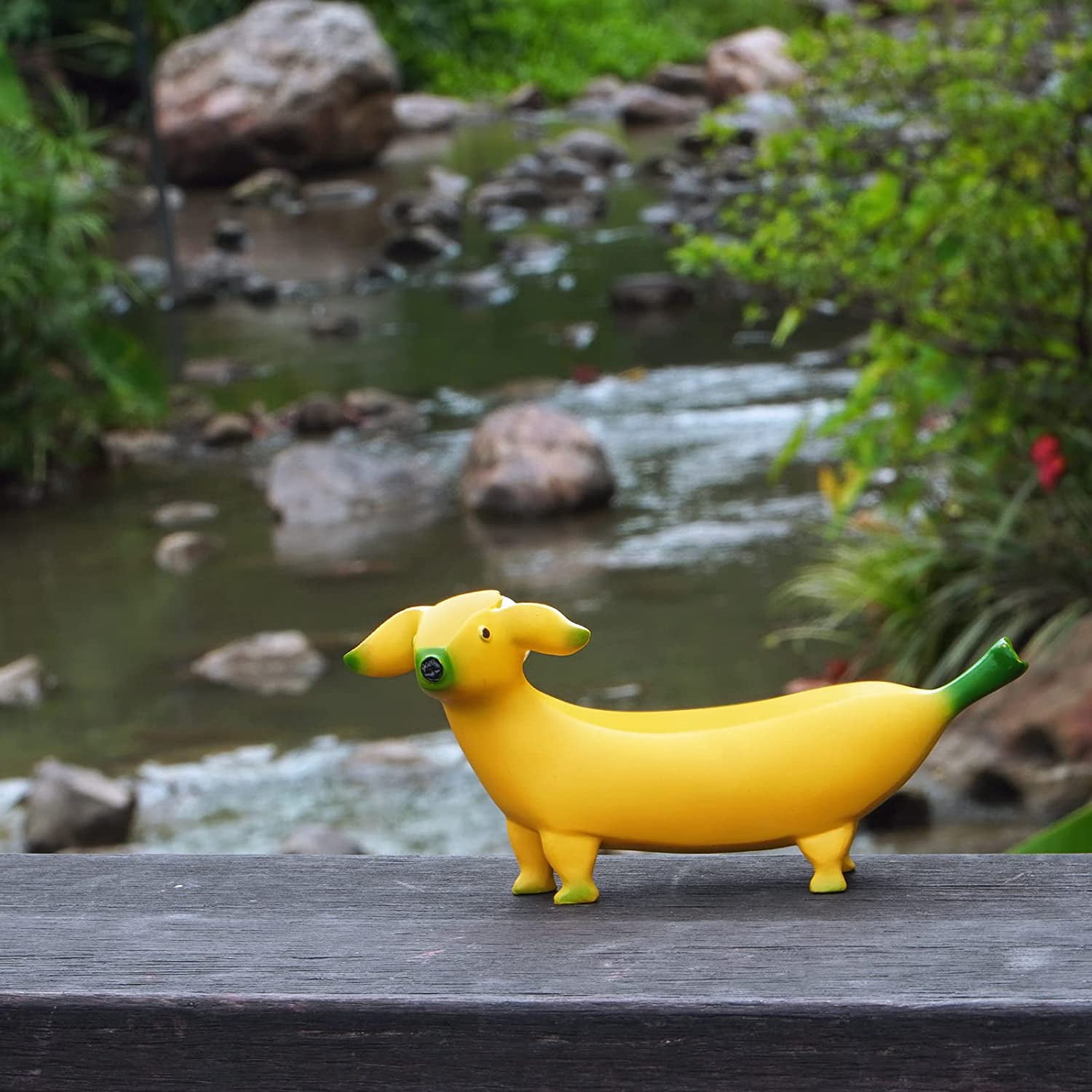 Cute Banana Dog Garden Statue Ornament, Creative Resin Garden
