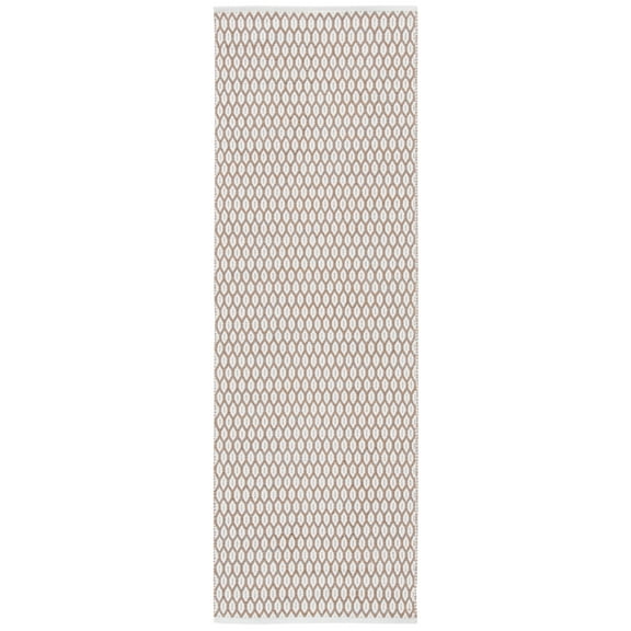 SAFAVIEH Montauk Crystal Geometric Cotton Runner Rug, Beige/Ivory, 2'3" x 5'