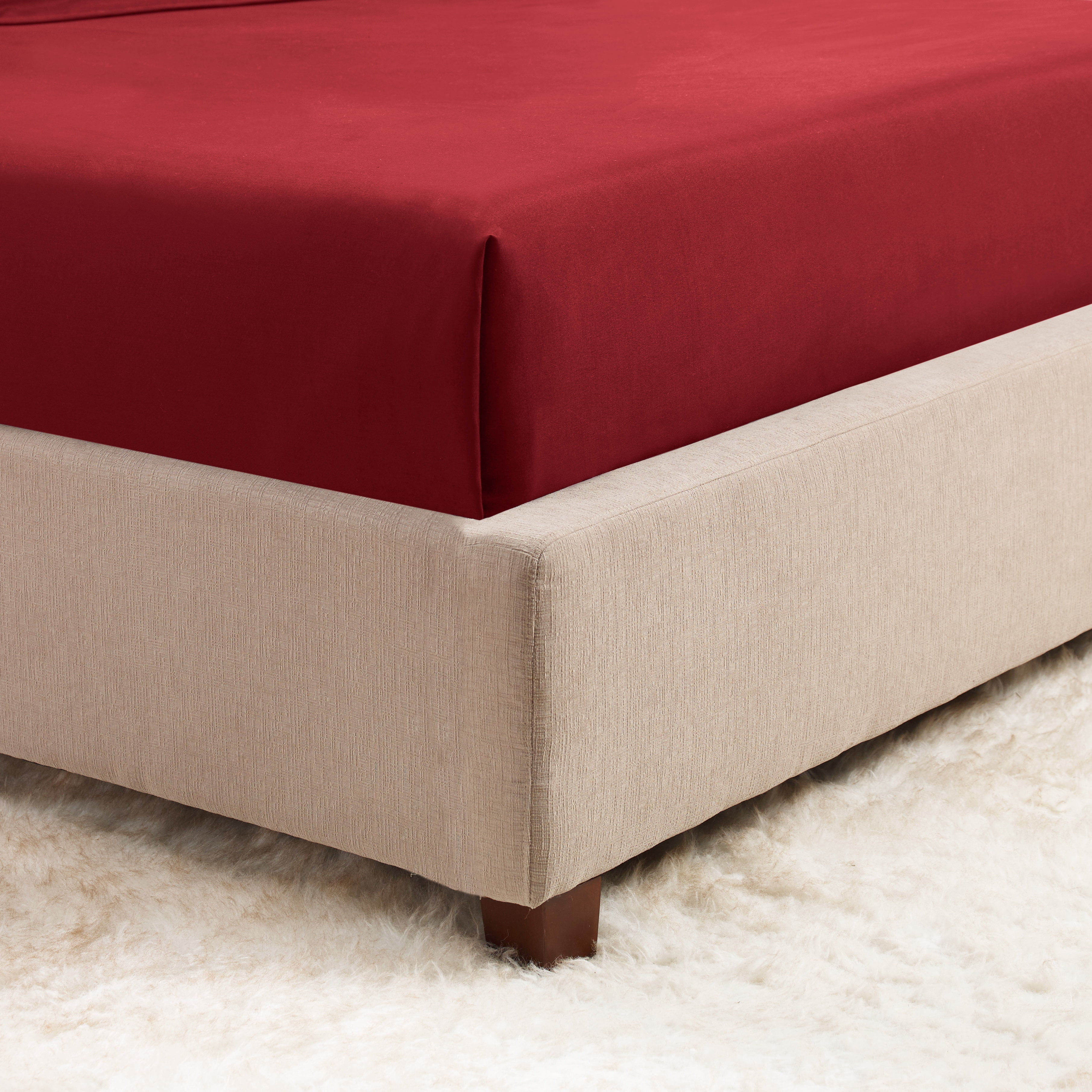 Hearth & Harbor Deep Pocket 4 Piece Solid Bed Sheet Set, 1800 Thread Count Microfiber Sheets, Full, Burgundy