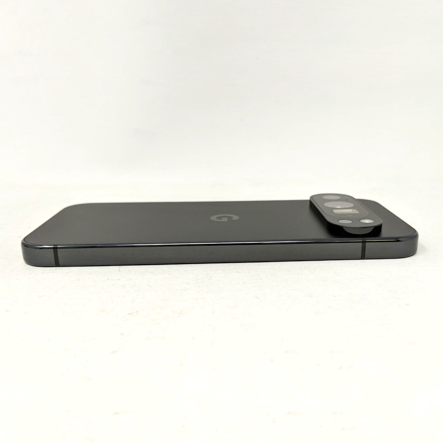Google Pixel 9 Pro 5G 128GB GR83Y Verizon Unlocked 6.3" 16GB RAM 50MP Smartphone - Obsidian (Good)