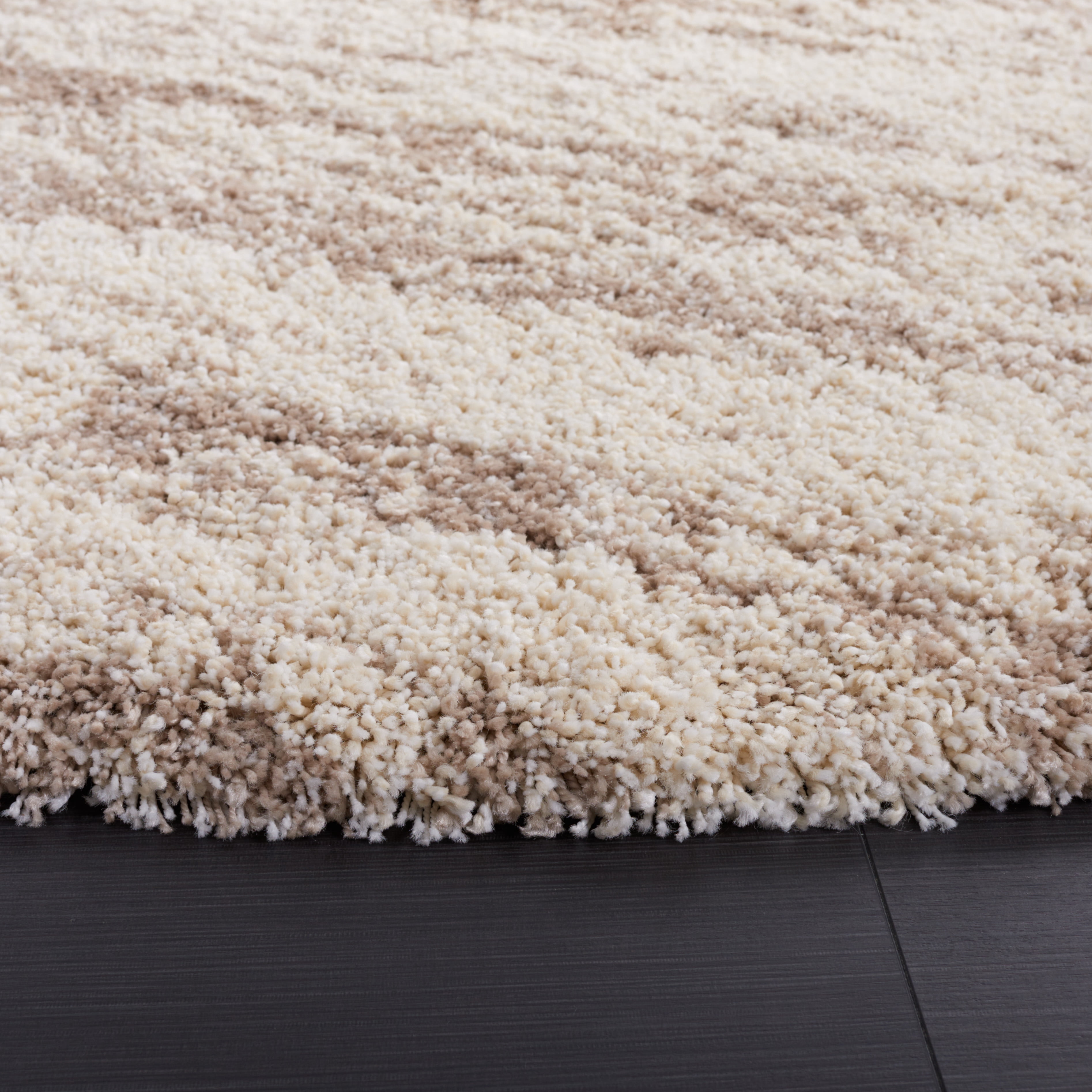 SAFAVIEH Hudson Jack Abstract Shag Area Rug, Ivory/Beige, 8' x 8' Round