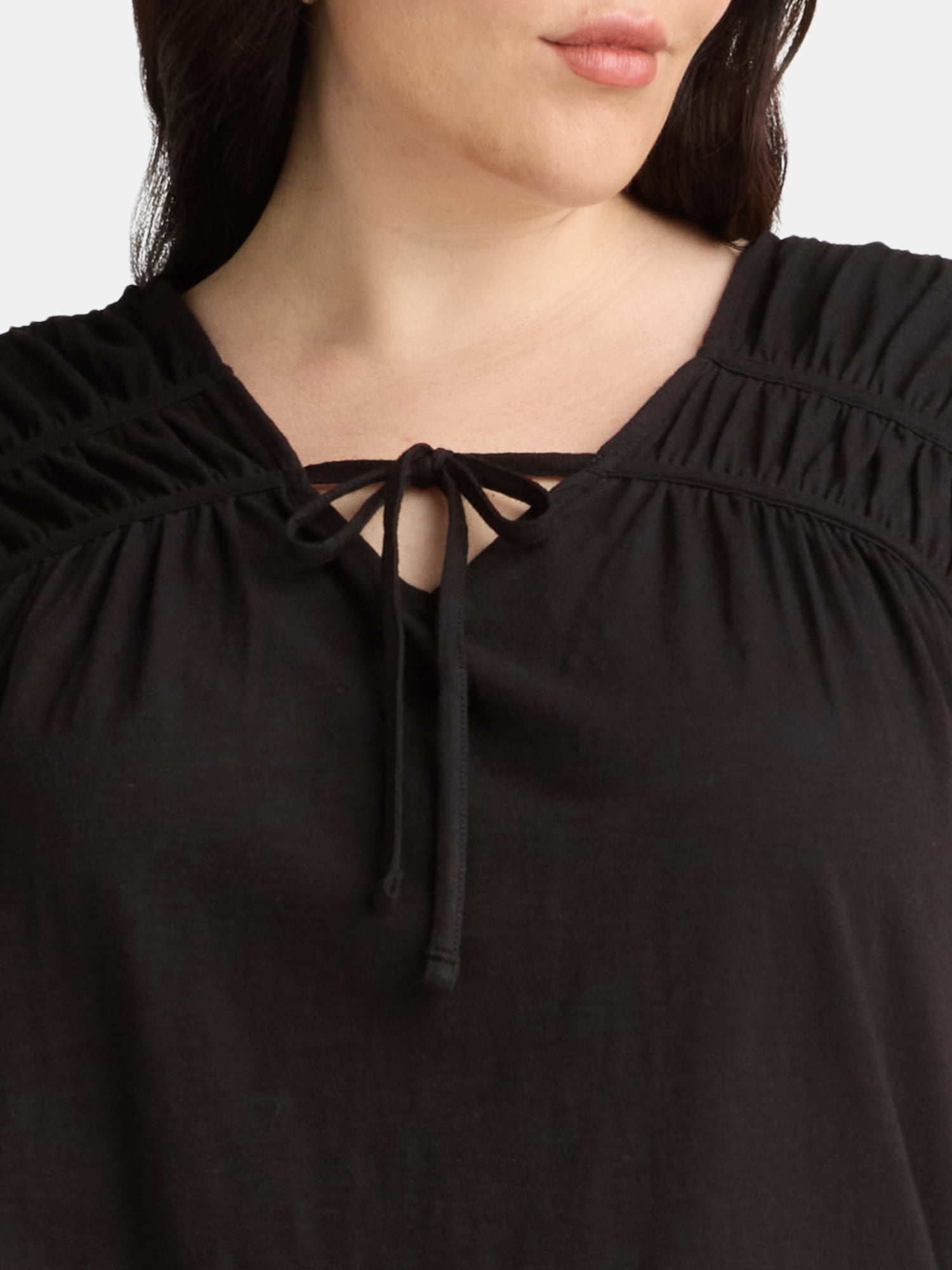 Terra & Sky Women's Plus Size Shirred Tie Top