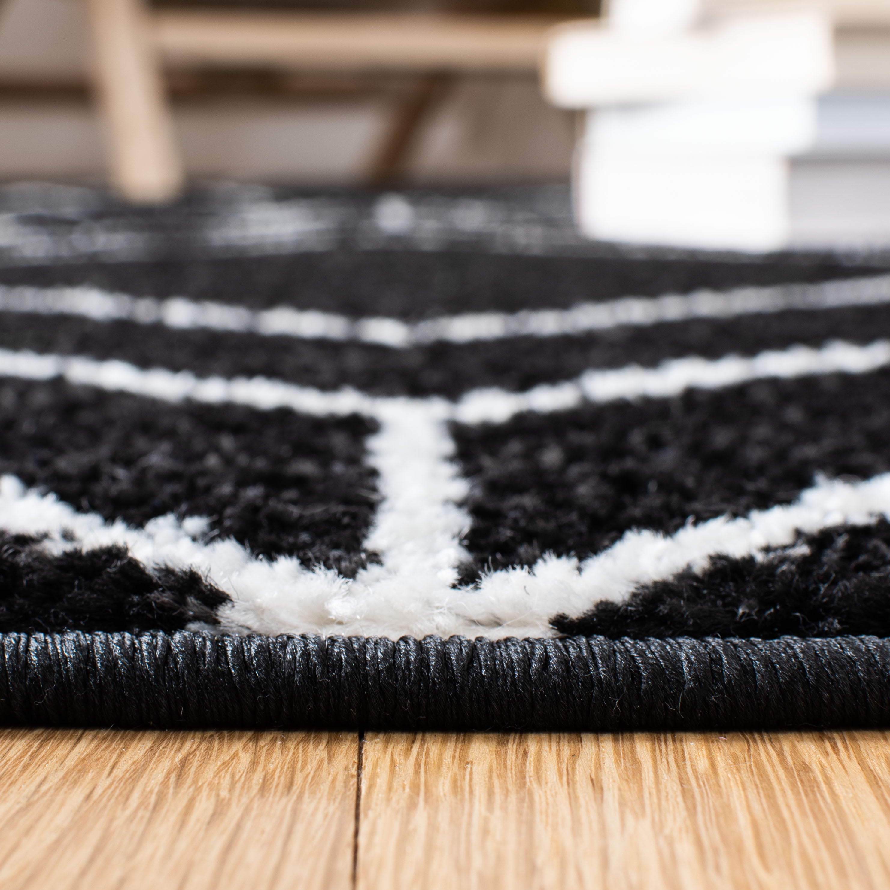 Safavieh Adirondack Caitriona Geometric Squares Area Rug, Black/Ivory, 6' x 8'
