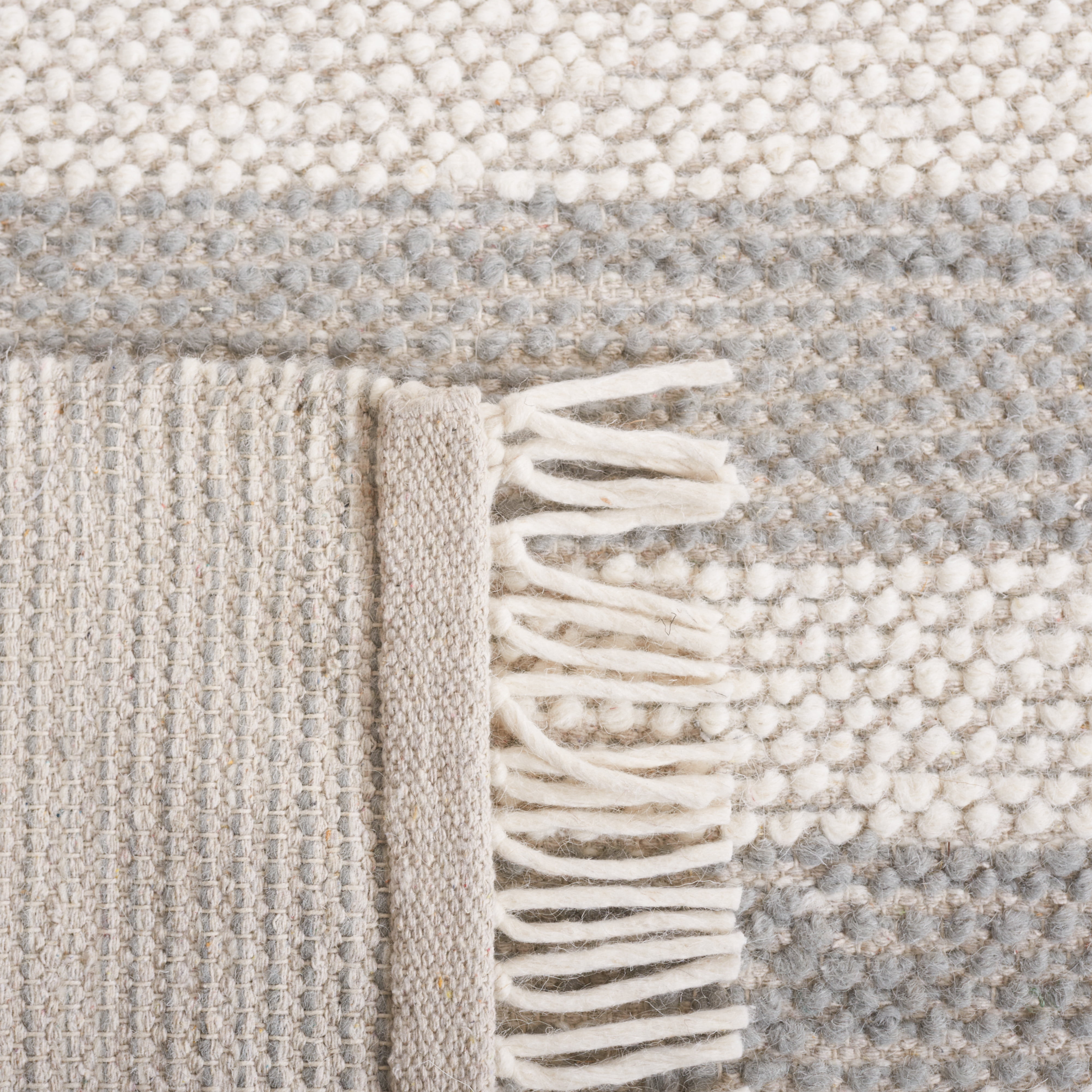 SAFAVIEH Natura Qendro Striped Area Rug, Ivory/Grey, 6' x 9'