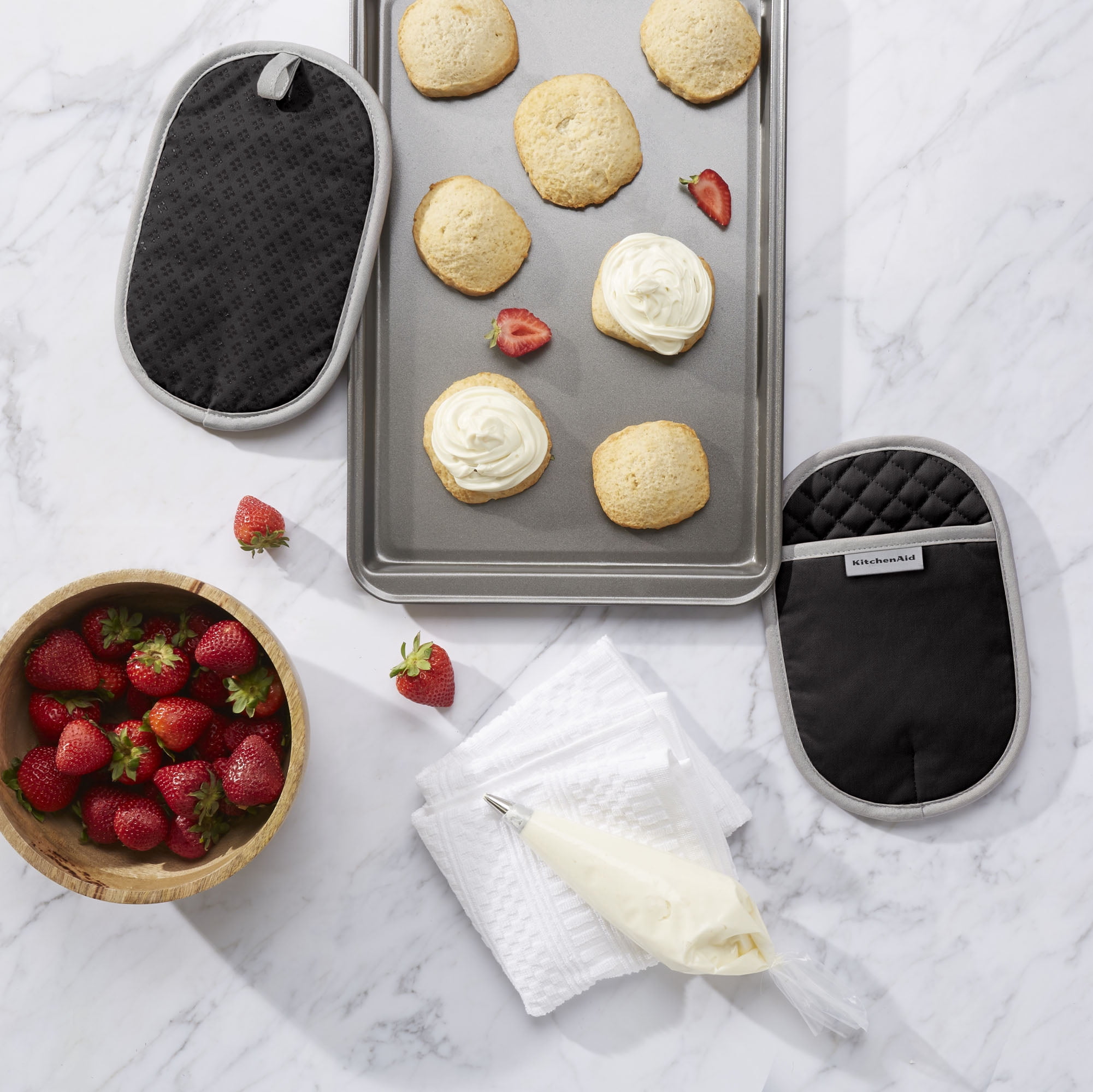 KitchenAid Asteroid Pot Holder 2-Pack Set, Black, 6.5"x10"