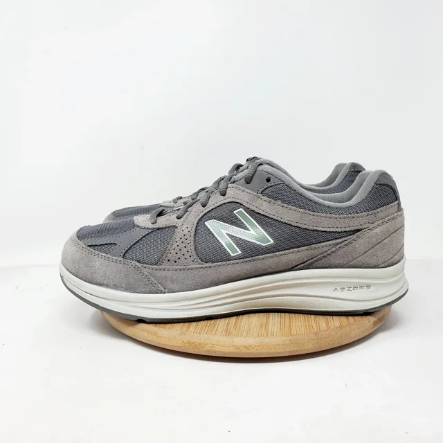 New Balance 877 Shoes Men 7 2E WIDE Retro Sneaker Grey Suede Leather Lace Up USA